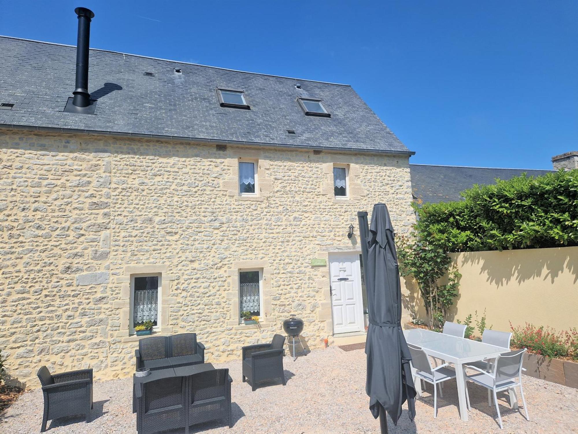 Domaine De Houtteville - Gites - Omaha Beach Normandy Surrain Экстерьер фото